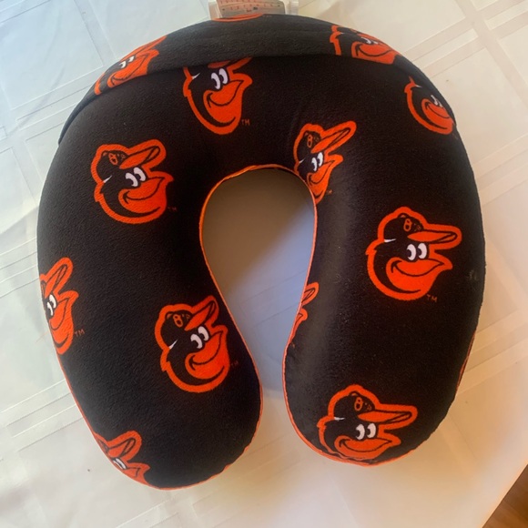 Black Baltimore Orioles
Polyester-Fill Travel
Pillow - Picture 2 of 3